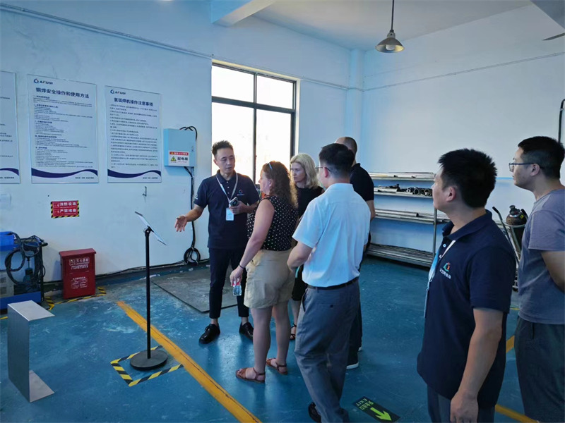 國外客戶蒞臨我司考察,深化外貿(mào)交流與合作 圖3